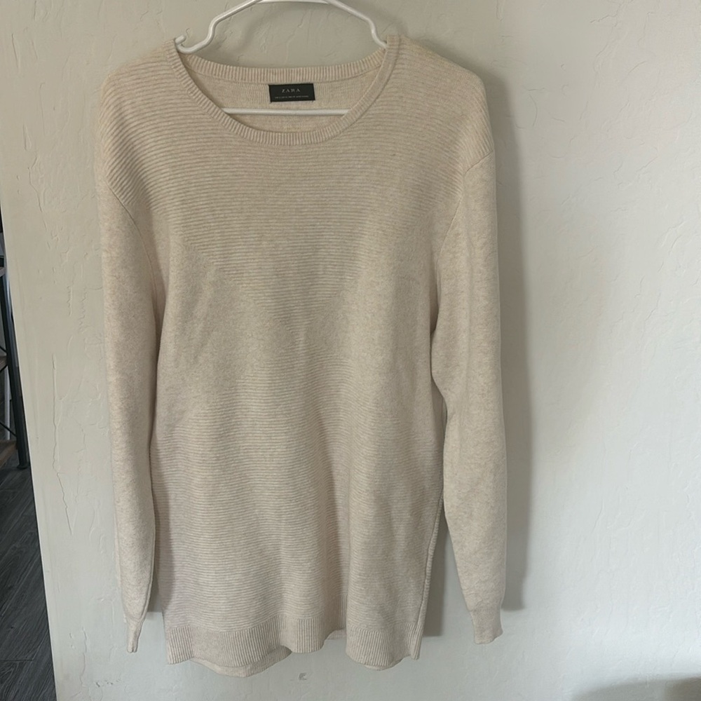 Men’s Zara sweater